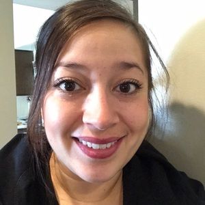 Meet your Posher, Isabel